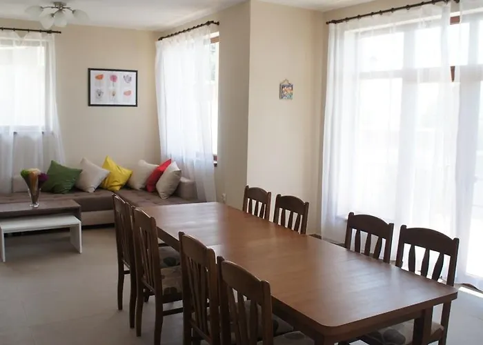 Summer Breeze Villa *